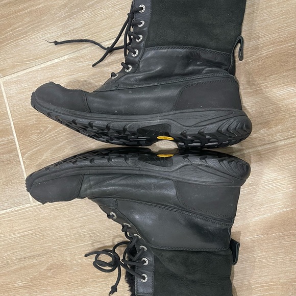 UGG Men's Butte boots in black waterproof leather size 12 - Picture 9 of 16